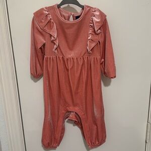 Adorable pink velvet outfit